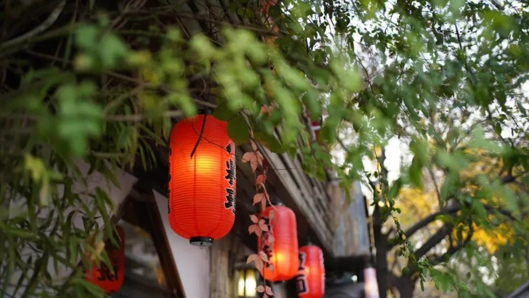 The East Hotel-Very Close To The Drum Tower,The Lama Temple,Houhai Bar Street,And The Forbidden City,There Are Many Old Beijing Traditional Hutongs Around The Hotel ,Experience The Culture Of Old Beijing Hutongs,Near Exit A Of Shichahai On Metro Line Екстериор снимка