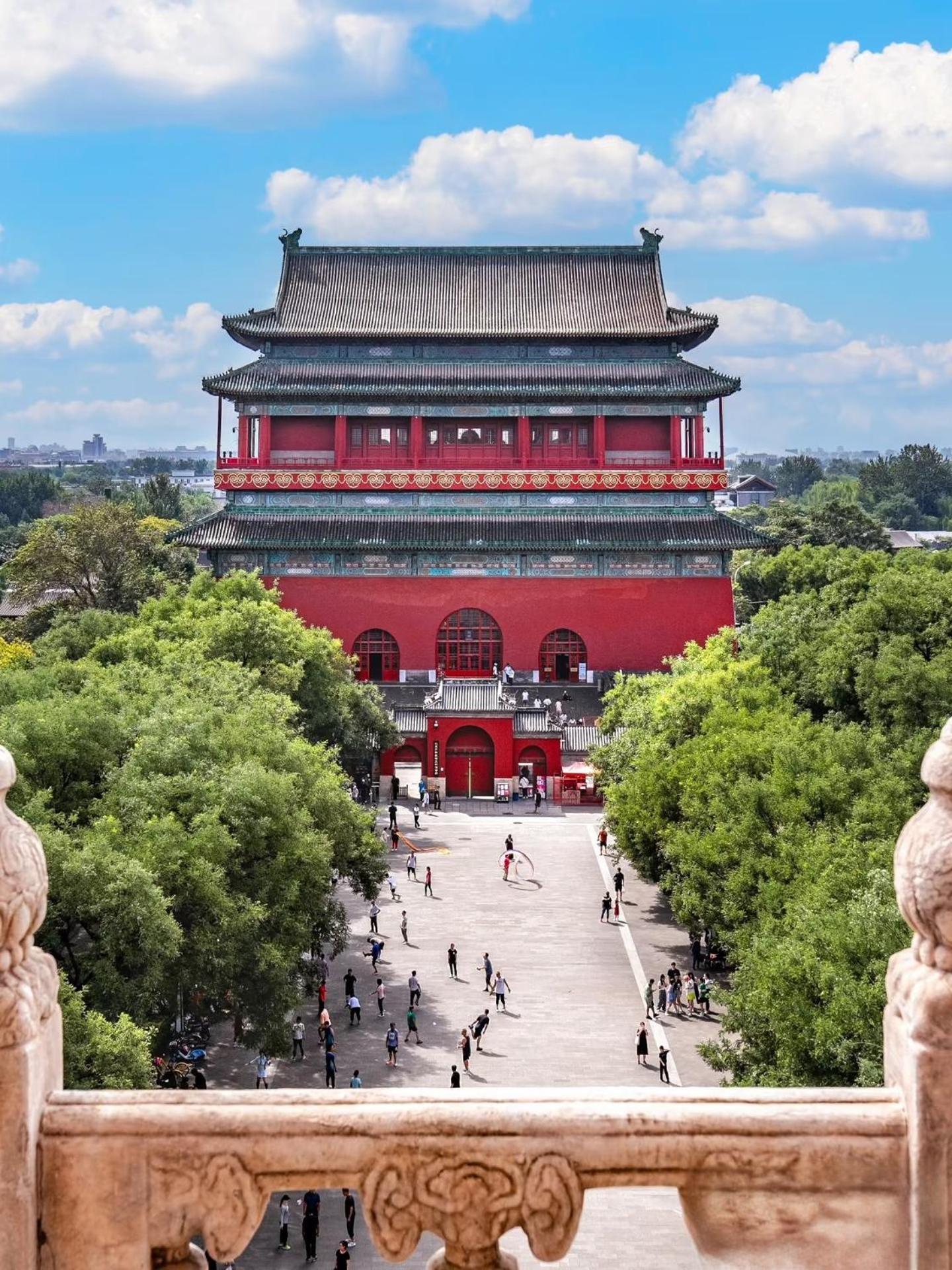 The East Hotel-Very Close To The Drum Tower,The Lama Temple,Houhai Bar Street,And The Forbidden City,There Are Many Old Beijing Traditional Hutongs Around The Hotel ,Experience The Culture Of Old Beijing Hutongs,Near Exit A Of Shichahai On Metro Line Екстериор снимка